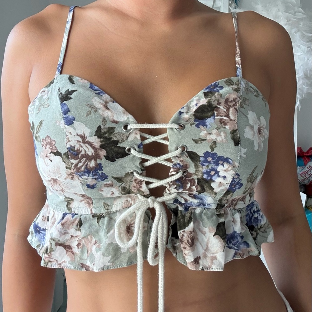 Floral Lace-Up Crop Top